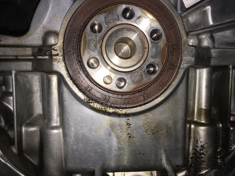 Как определить течь сальника коленвала